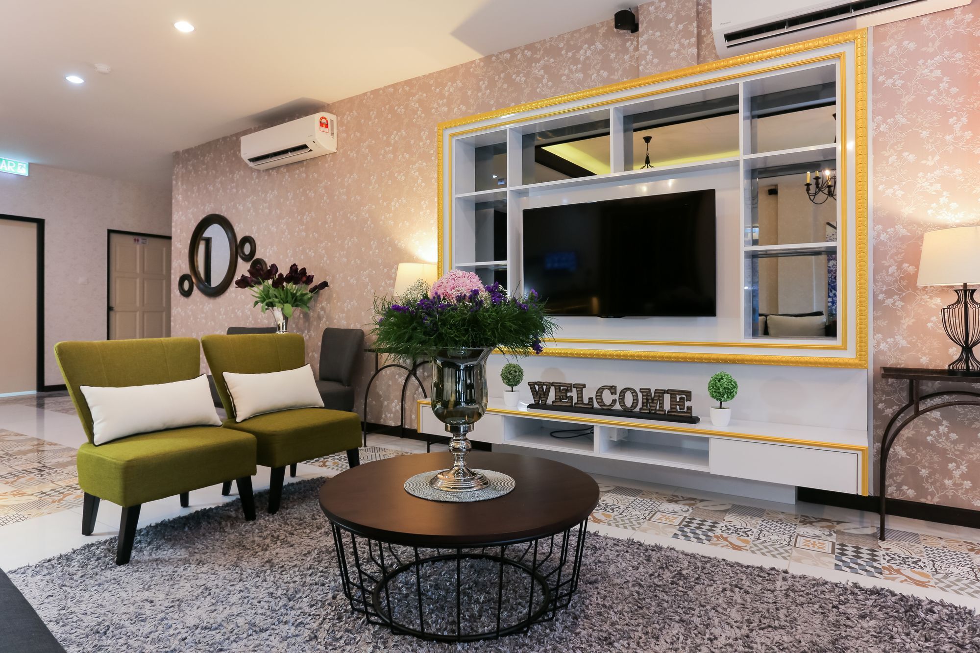 Dk Hotel 2*
