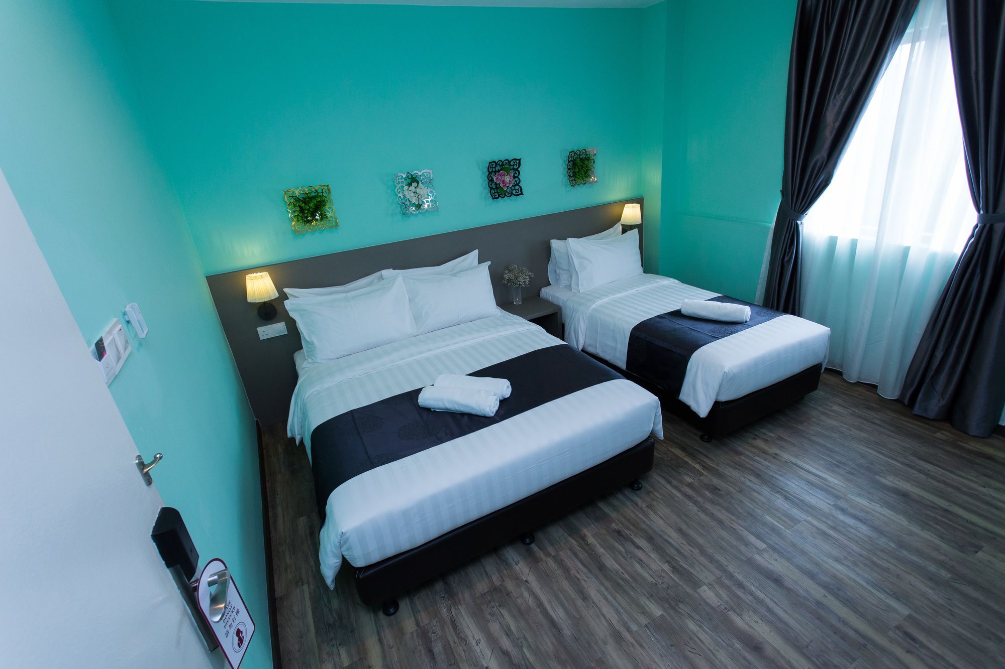 Dk Hotel